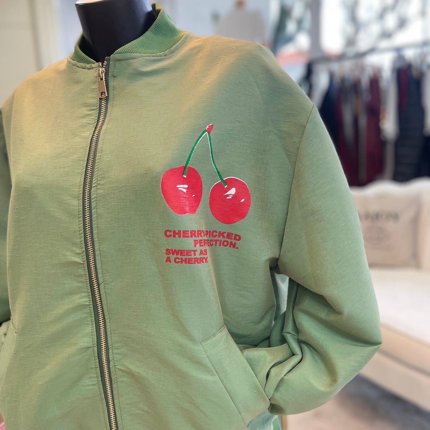 BOMBERS CERISE