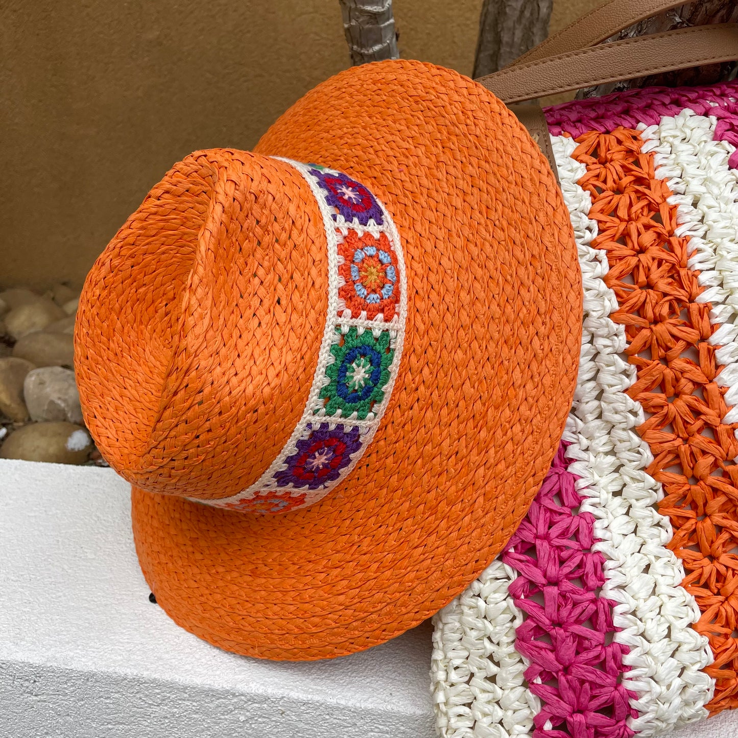 CHAPEAU ORANGE BRODERIE