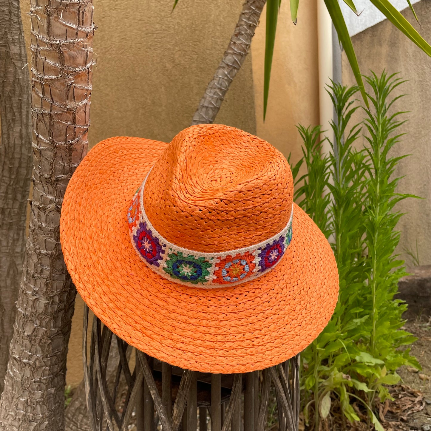 CHAPEAU ORANGE BRODERIE