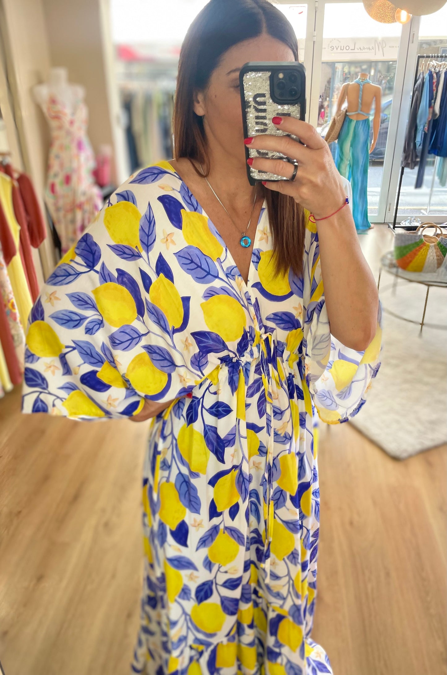 ROBE ALONA