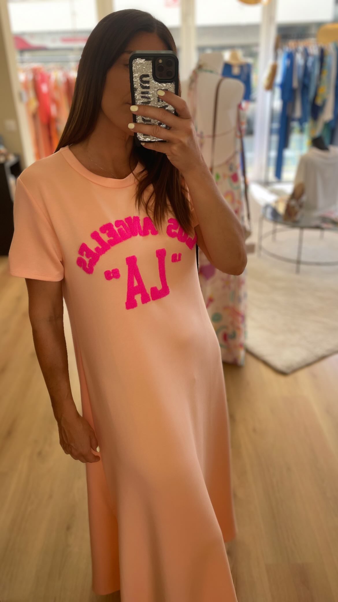ROBE L.A